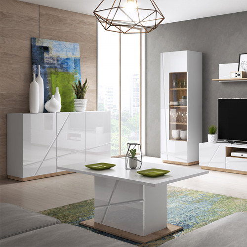 Salon de la collection FUTURA en blanc brillant avec vitrine, meuble TV, table basse et commode 3 portes.
